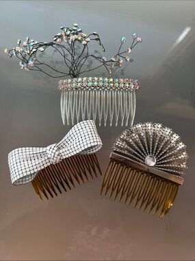 👱‍♀️1980s Silver Fan + White Bow Hair + Iridescent Beaded Hair Comb Set of 3 VTG